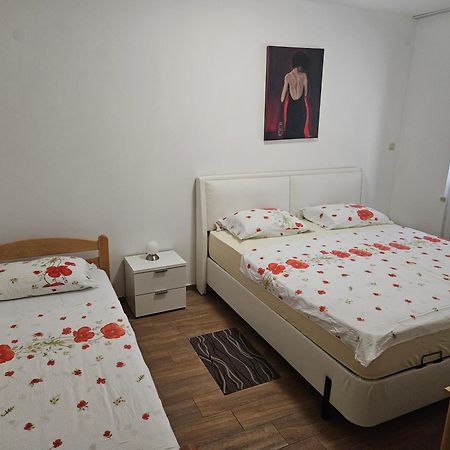 Apartments Vila Tisa Mali Lošinj Extérieur photo