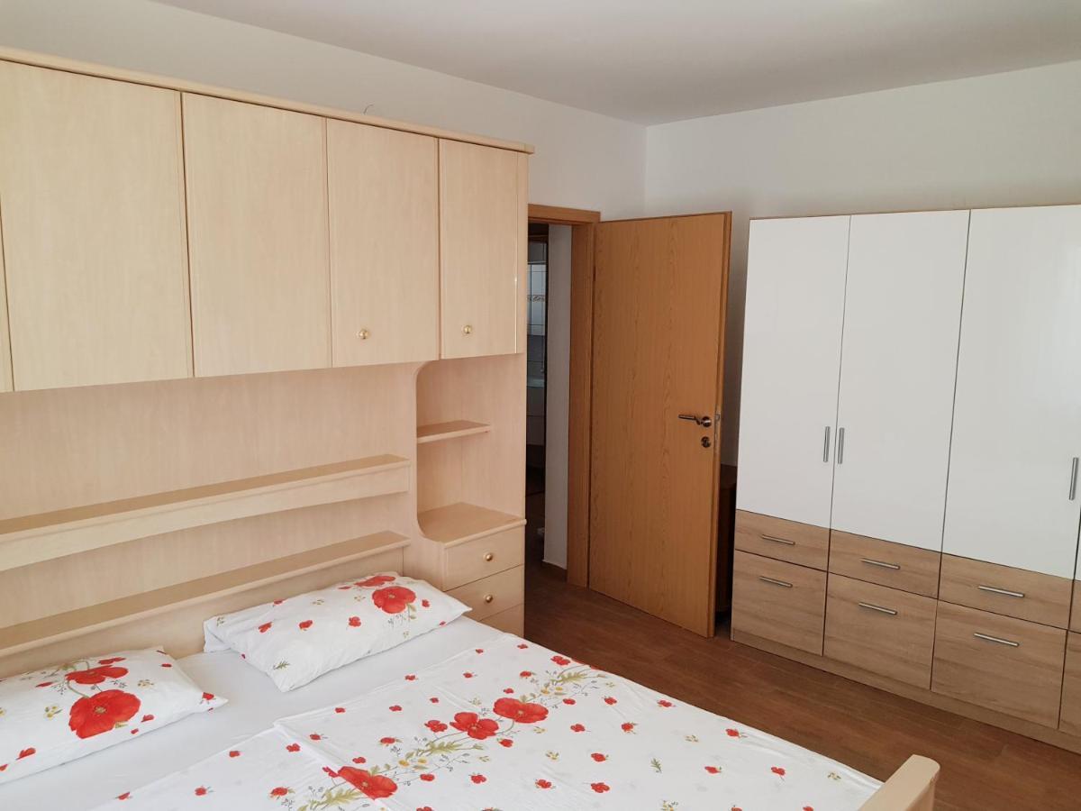 Apartments Vila Tisa Mali Lošinj Extérieur photo
