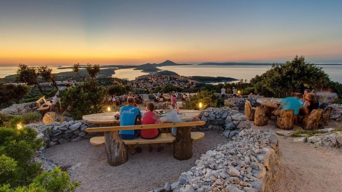 Apartments Vila Tisa Mali Lošinj Extérieur photo
