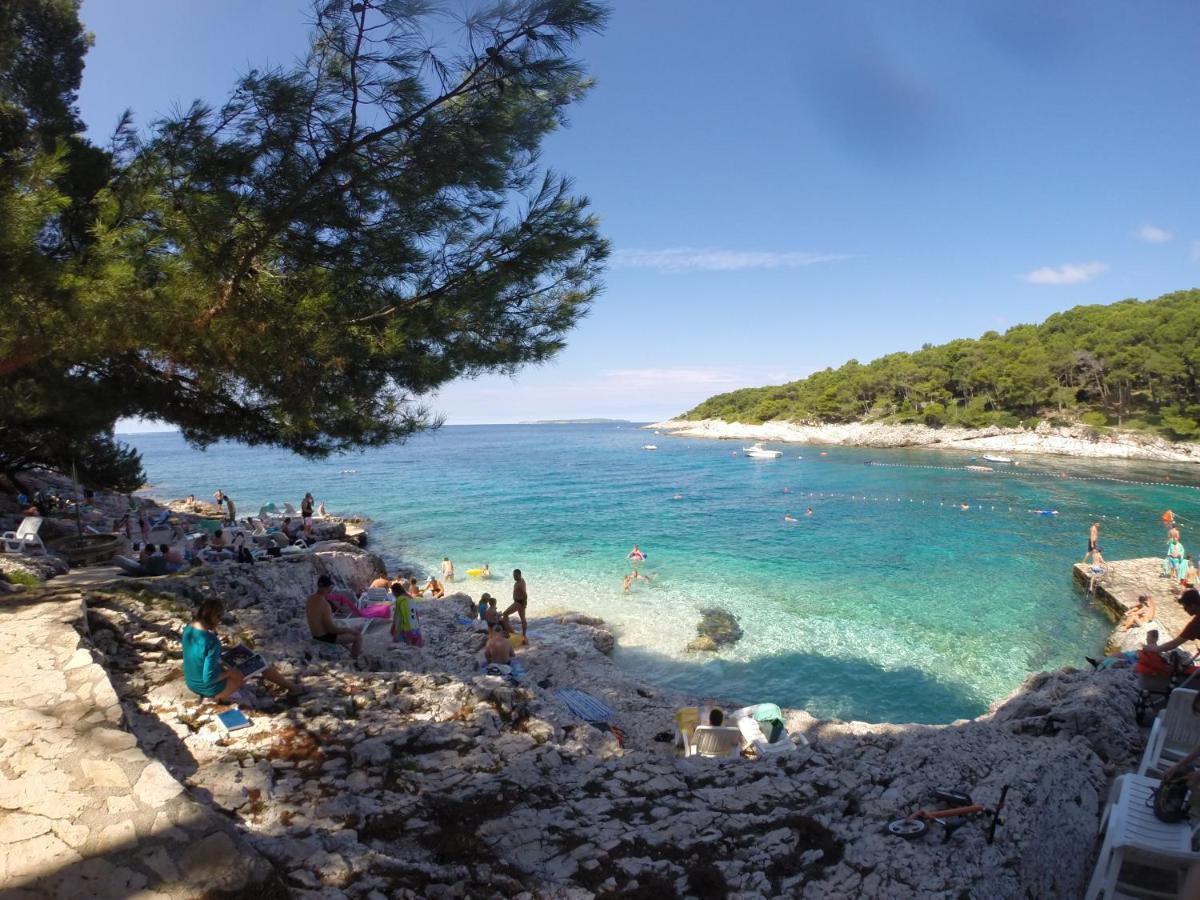 Apartments Vila Tisa Mali Lošinj Extérieur photo