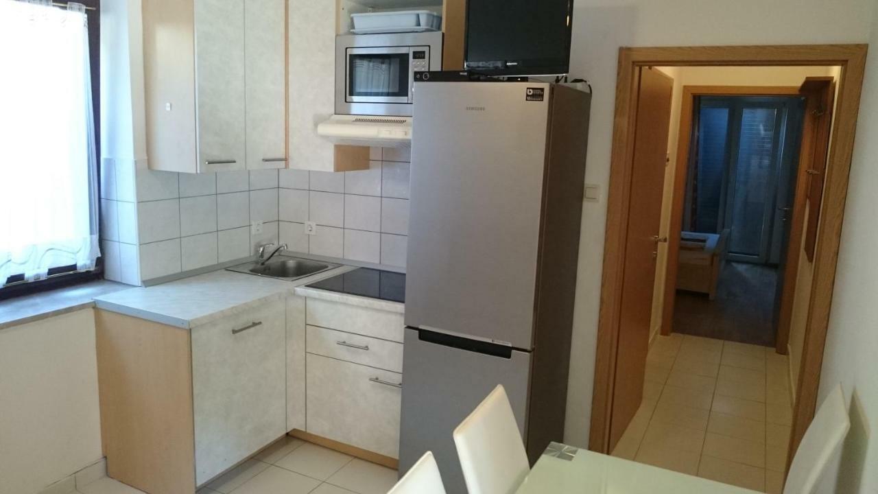 Apartments Vila Tisa Mali Lošinj Extérieur photo