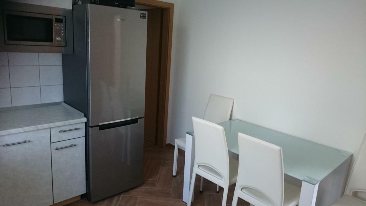 Apartments Vila Tisa Mali Lošinj Extérieur photo
