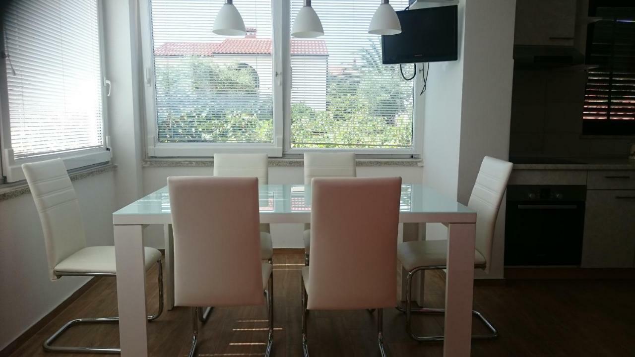 Apartments Vila Tisa Mali Lošinj Extérieur photo