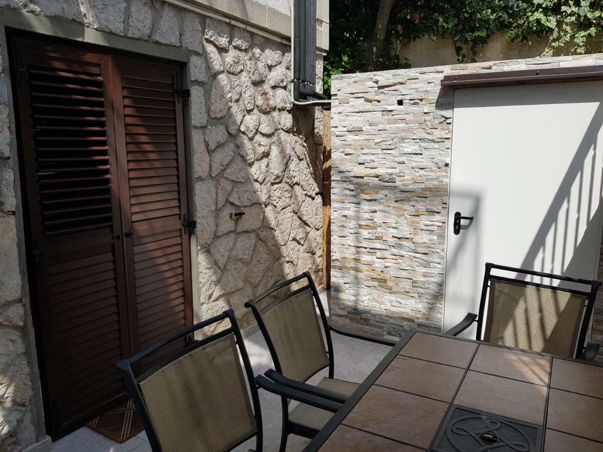 Apartments Vila Tisa Mali Lošinj Extérieur photo