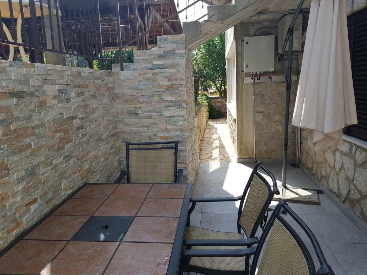 Apartments Vila Tisa Mali Lošinj Extérieur photo