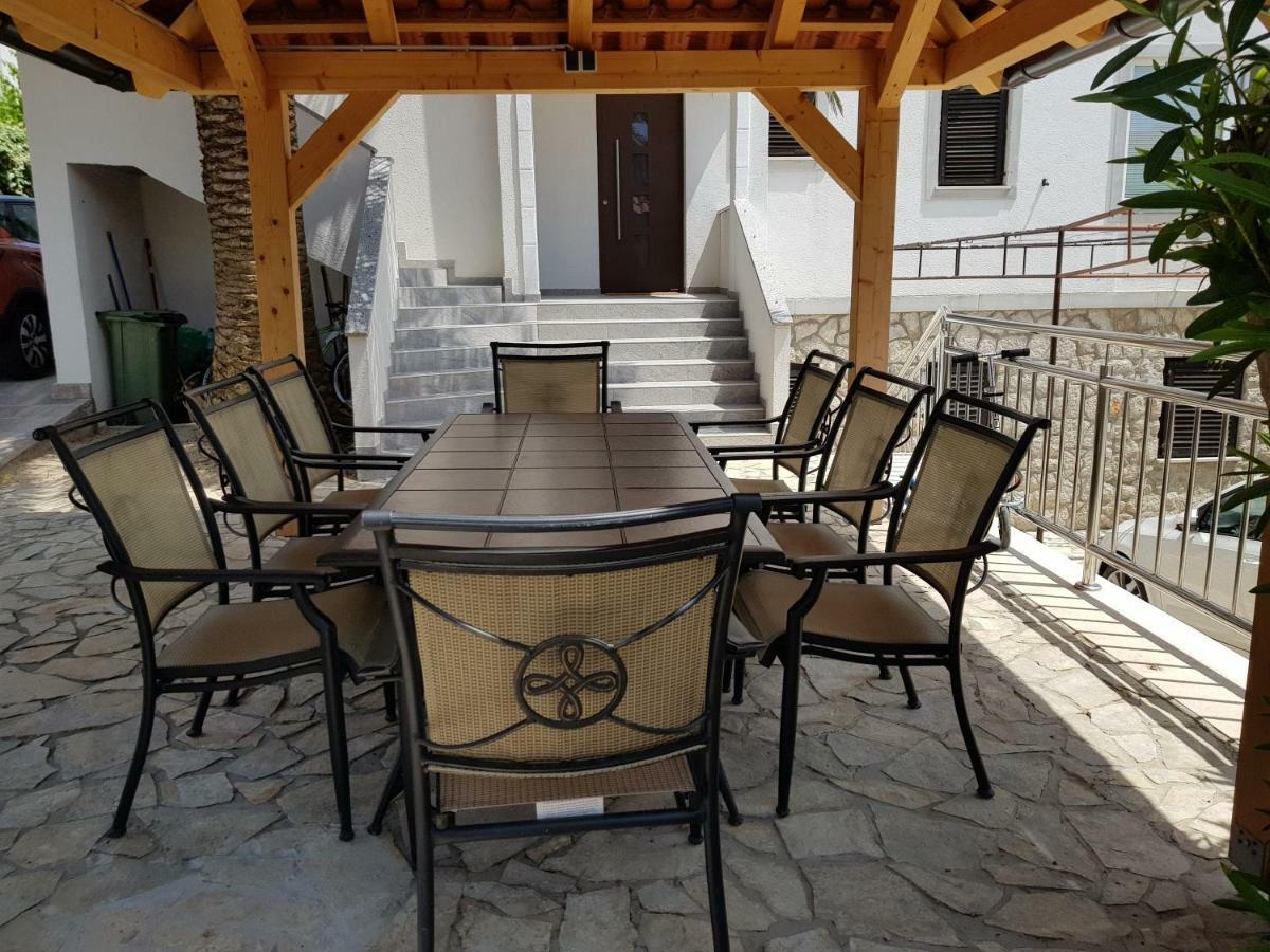 Apartments Vila Tisa Mali Lošinj Extérieur photo